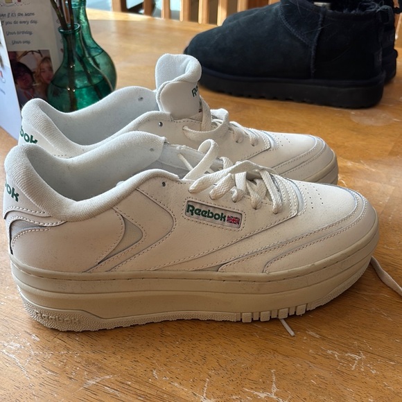 Reebok Classic Women’s White Sneakers - Picture 2 of 3